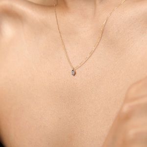 Solid gold 14k and Diamond necklace Monica Vinader